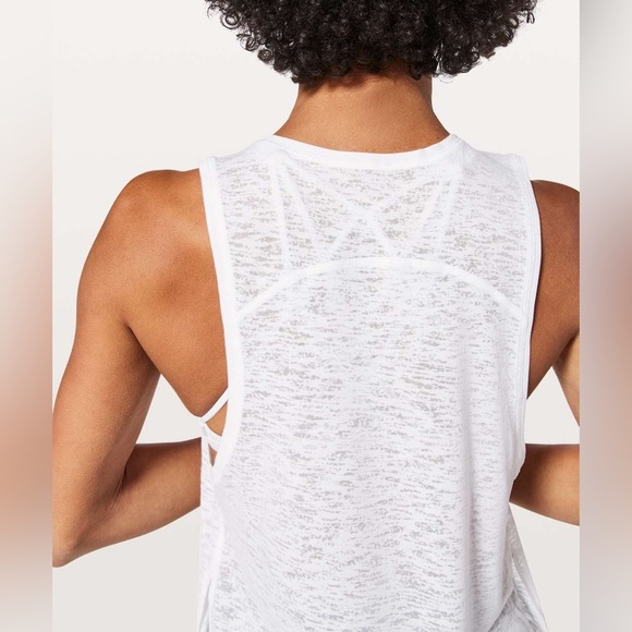 Lululemon Round Two Tank in White Size 8. - Picture 7 of 8